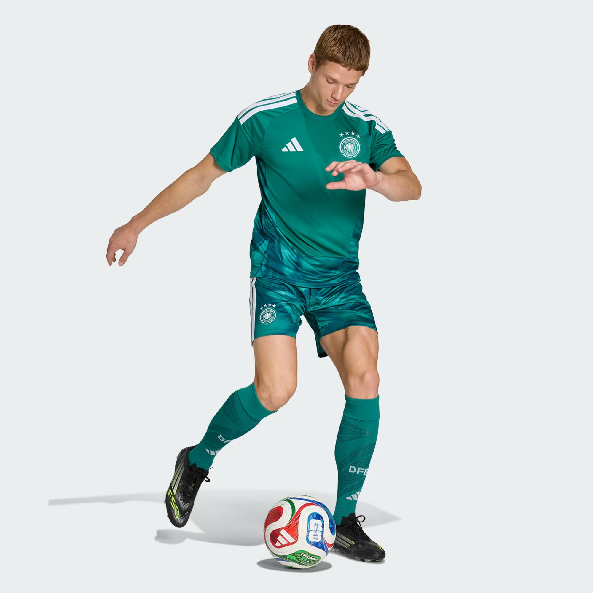 Deutschland Trikot-Set 2026 – Trikot + Hose